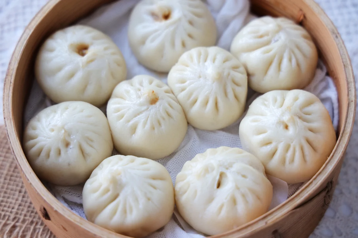 Shanghai xiaolongbao breakfast steamer with dipping vinegar