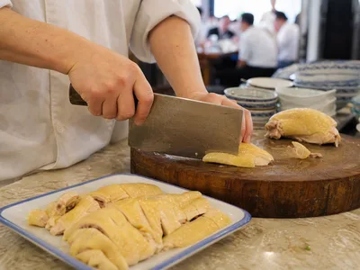 Shanghai Sliced Cold Chicken: Baizhanji, Yellow Skin, Scallion Oil, and How to Order It